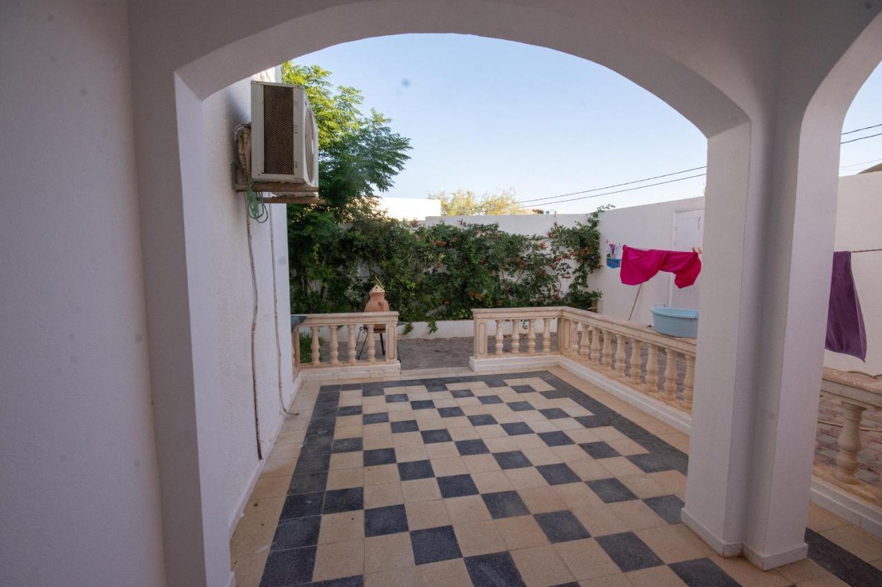 Villa Meublee Avec Piscine Et Abri De Voiture Erriadh Exterior foto